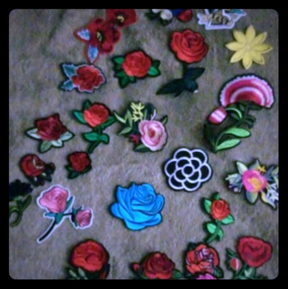 Embroidered rose patches iron or sew on